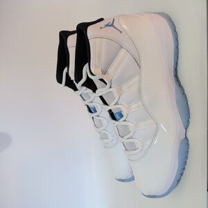 *SOLD* AIR JORDAN 11 ‘Legend Blue’ 2024 CT8012-104
